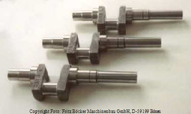 Kurbelwellen, gegossen. Bearbeitungsgnge: drehen, bohren, frsen, schleifen, gasnitrieren, superfinishen, Radien polieren, ggf. nutenziehen.